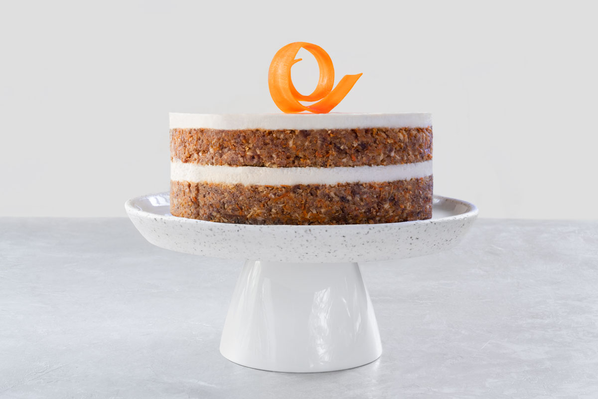 raw carrot cake with cashew frosting