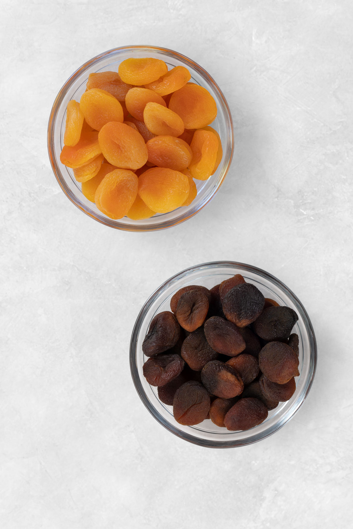 ingredients for dried apricot jam