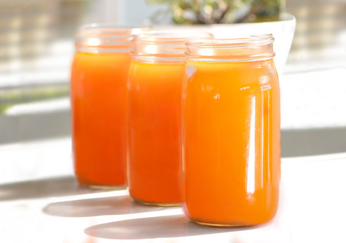 homemade vegetable broth from veggie scraps