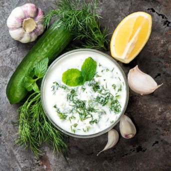 tzatziki sauce - vegan, paleo, raw