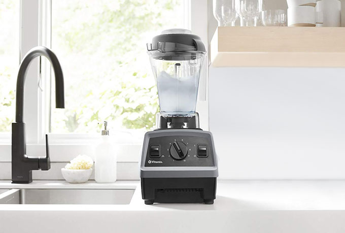 how to clean a Vitamix