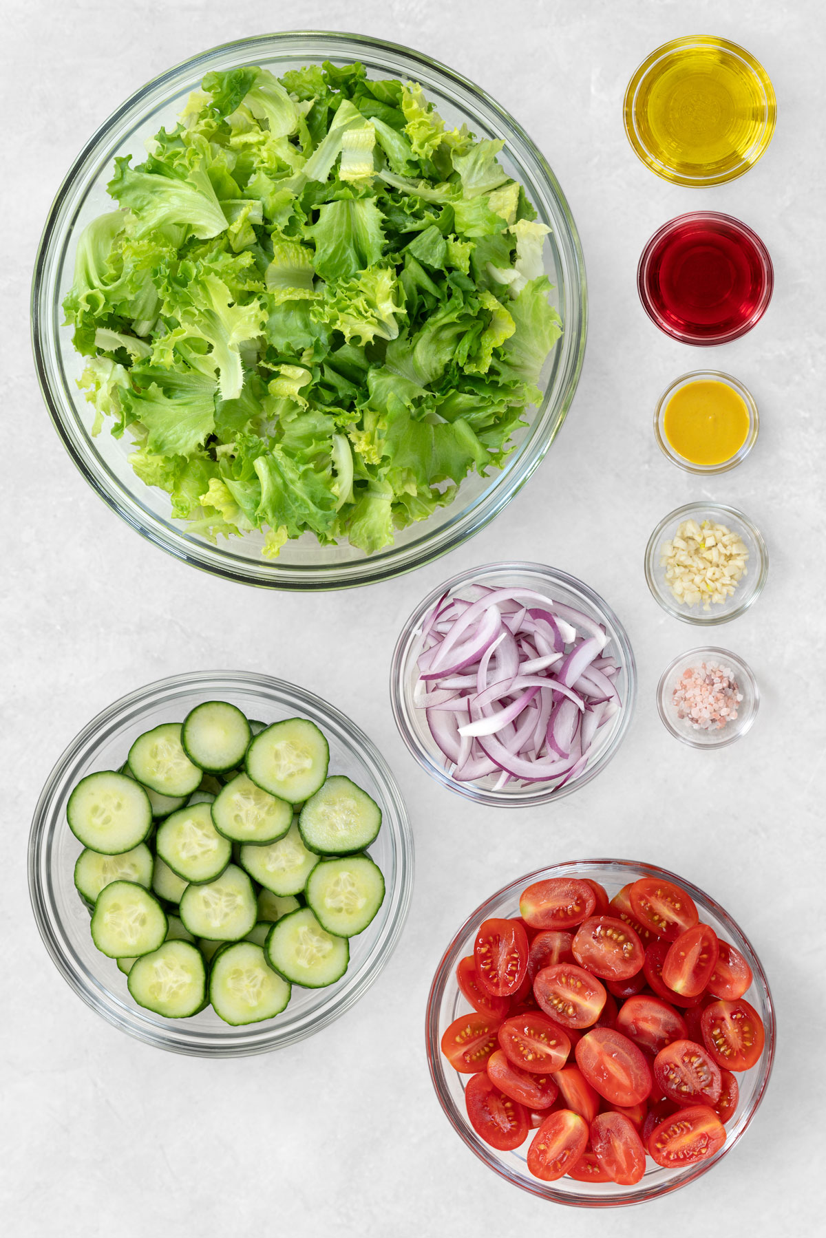 ingredients for garden salad